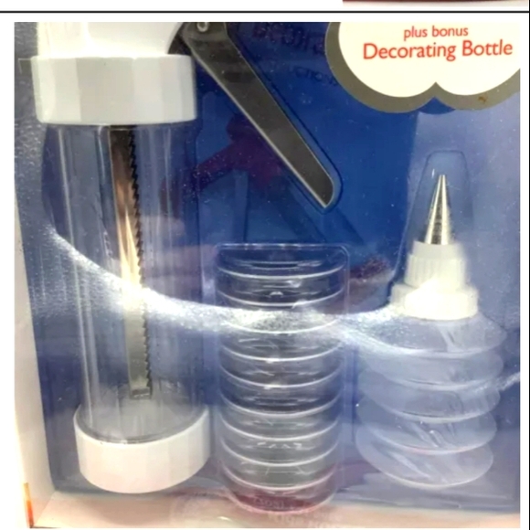 🍪Kuhn Rikon Cookie Press with 10 Disk Designs NWT plus bonus Decorating Bottle - Picture 2 of 4